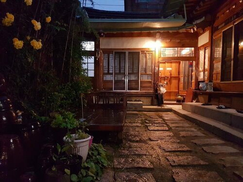 Гостиница Gongsimga Hanok Guesthouse