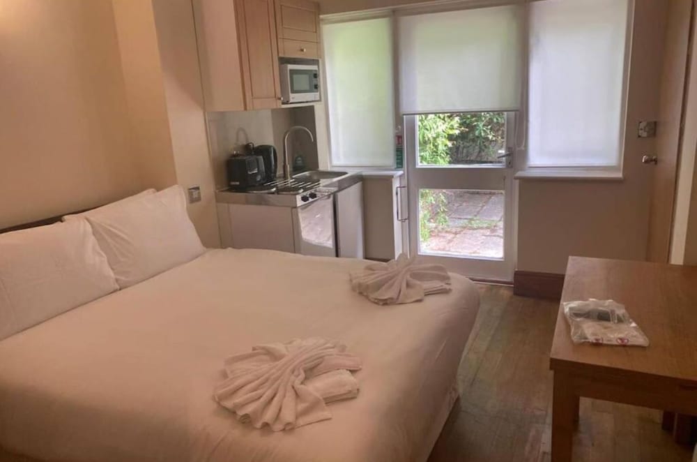 Фото 80 Inverness Terrace