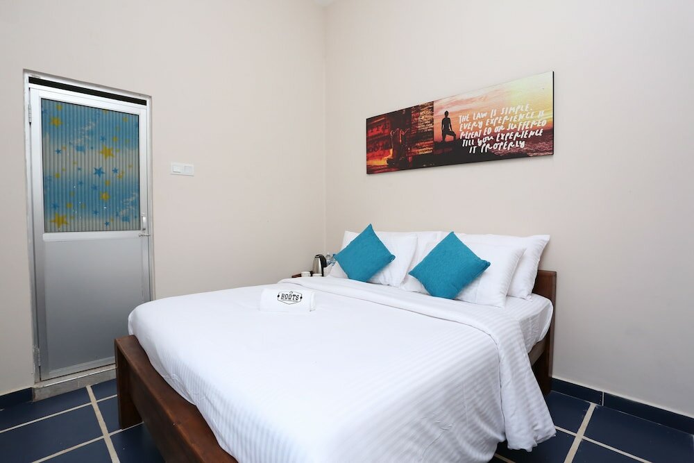 Фото Boots Travelers Lodge