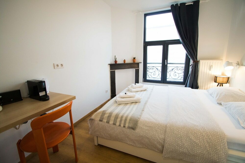 Фото Charming Triplex Near Avenue Louise