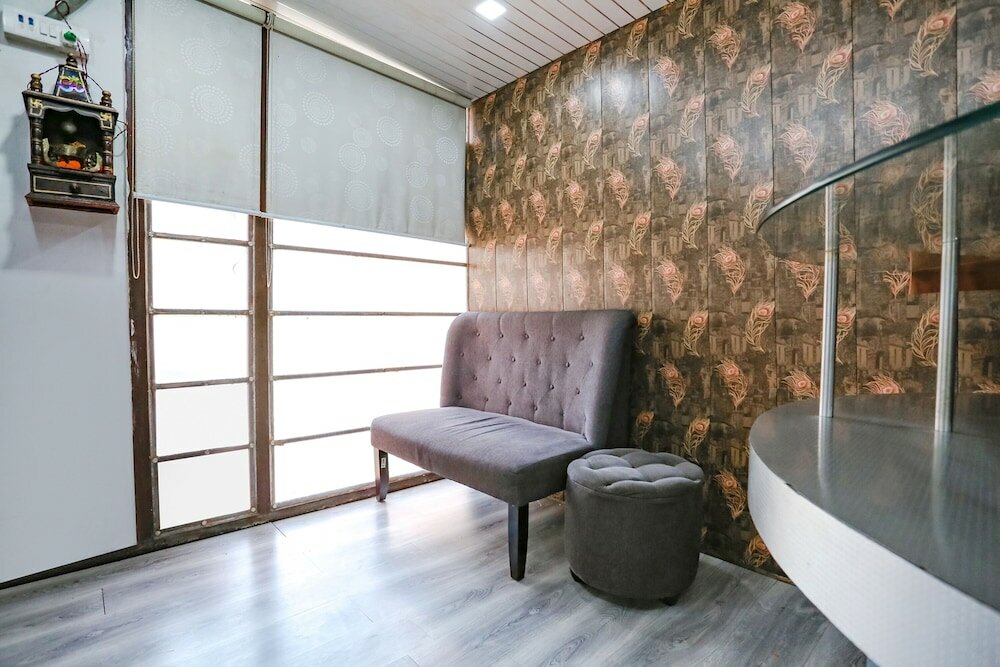 Фото Fabhotel Sentinel Suites