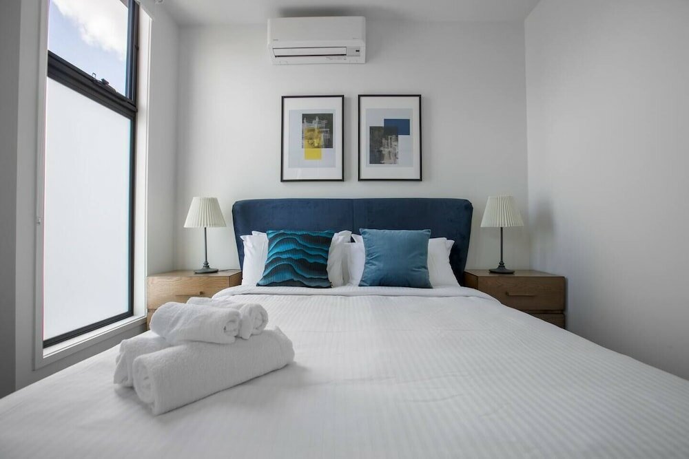 Фото Trendy Livingstyle 2br@moonee Ponds Wifi+parking