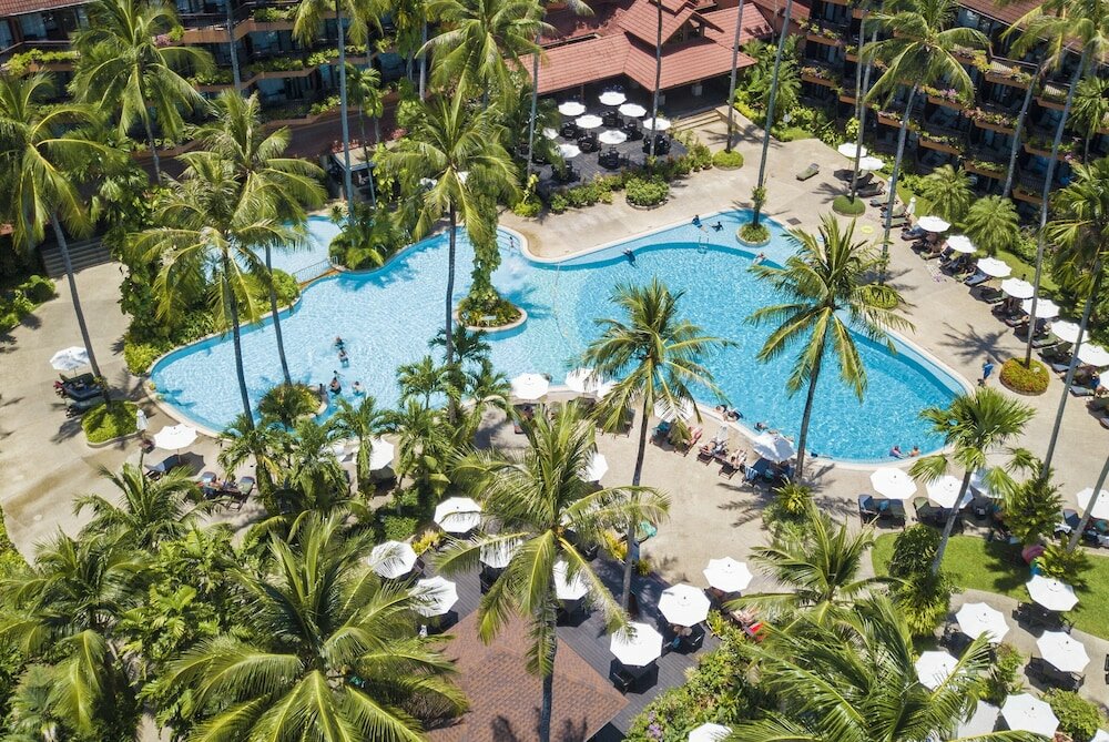 Фото Courtyard by Marriott Phuket Patong Beach Resort