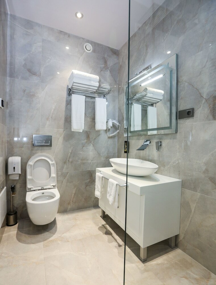 Фото Metro Hotel Tirana