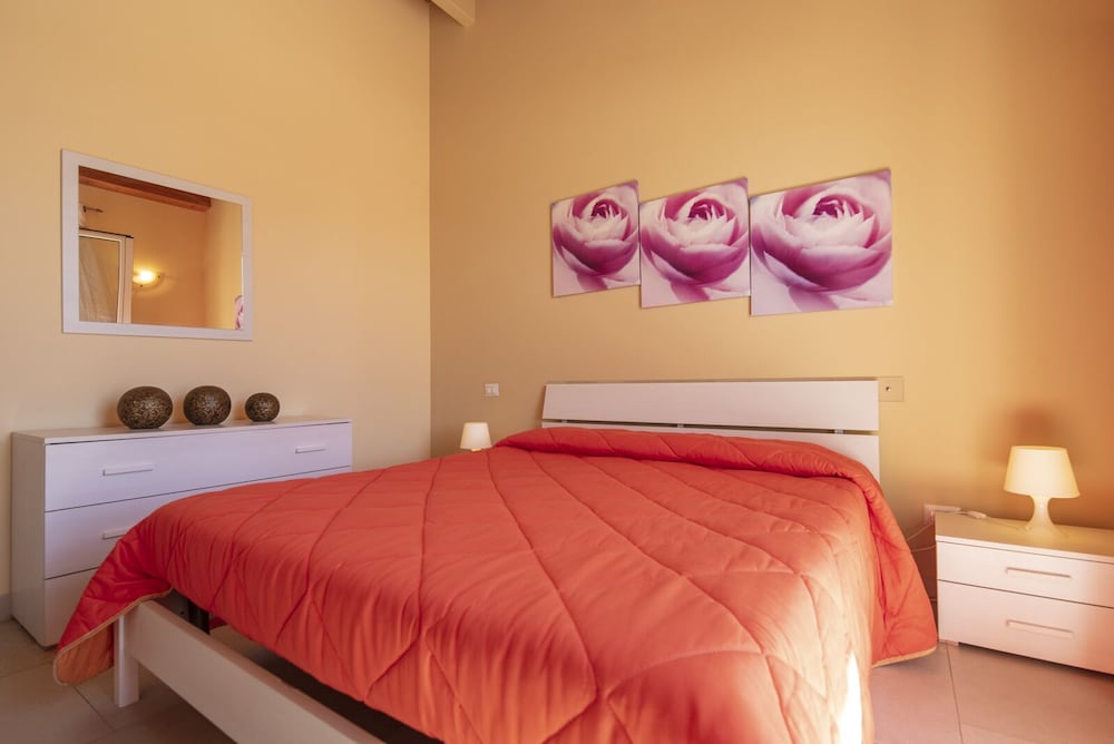 Фото Villa Tonnara 50m dal mare