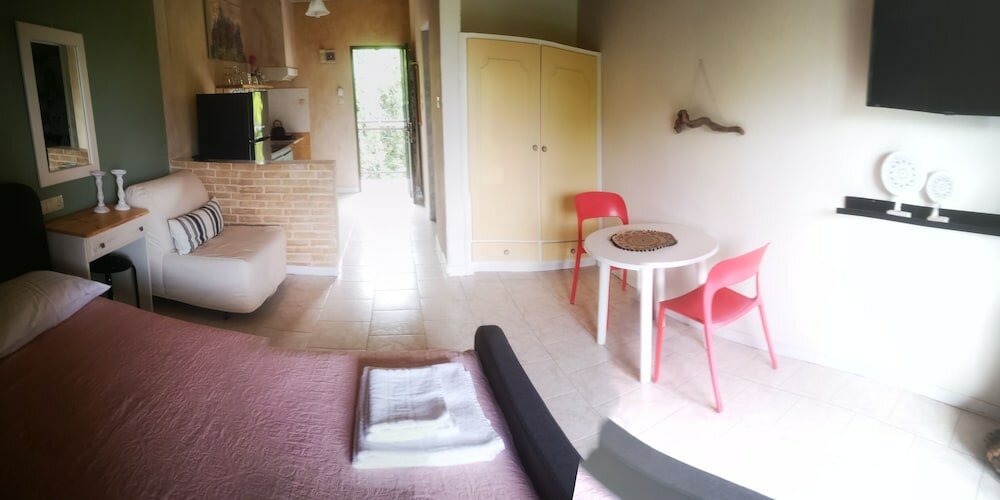 Фото Achillion b&b