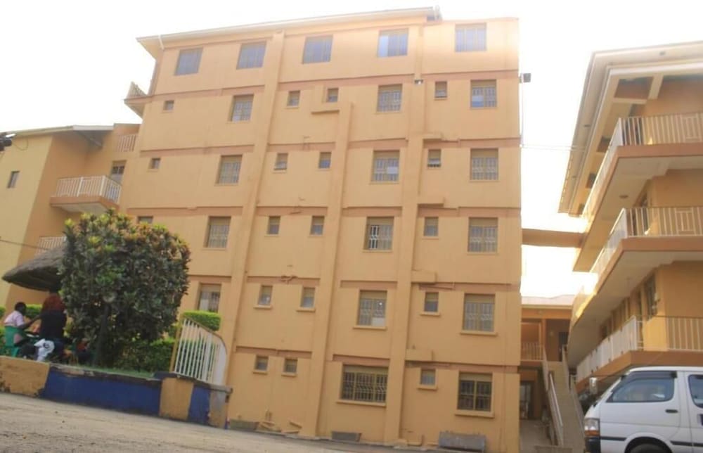 Фото Pride Travellers Hotel