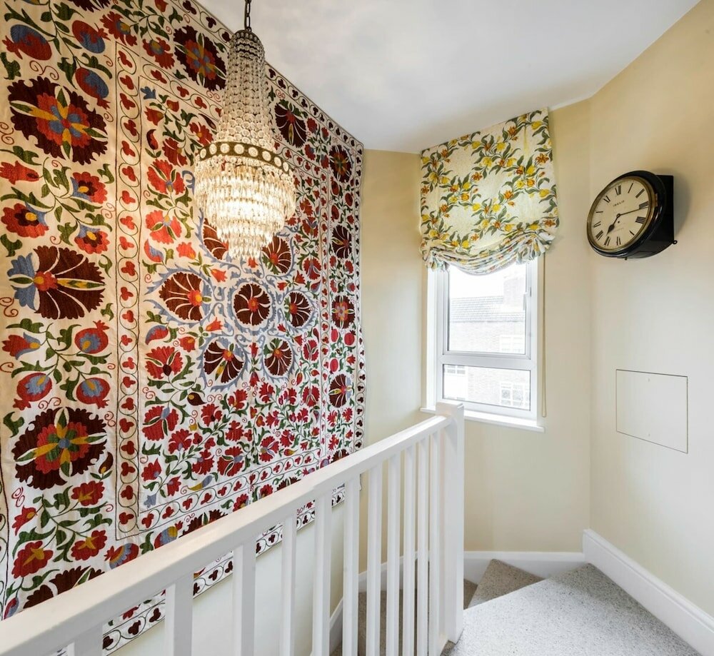 Фото 3 Bedroom Apartment on Portobello Road in Notting Hill