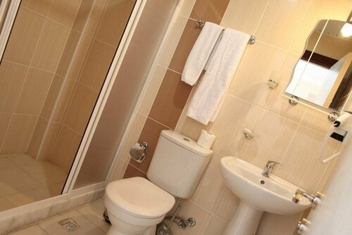 Гостиница Hattuşirin Hotel в Чоруме