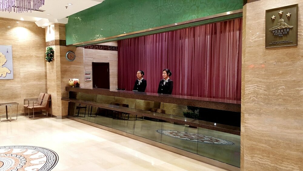 Фото отеля 2