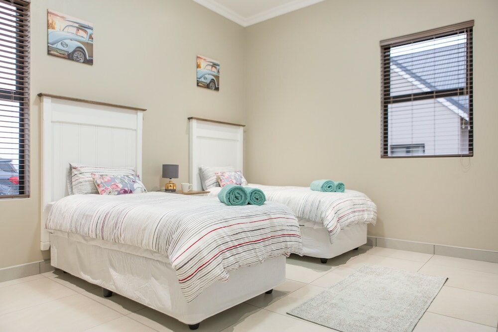 Фото The Living Collective