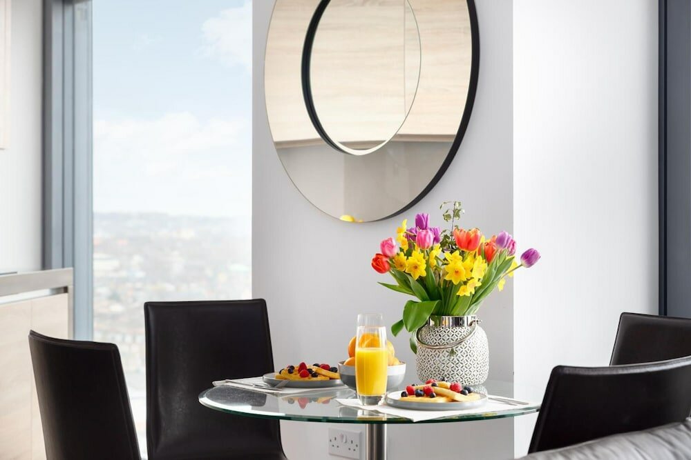 Фото Premium One bedroom apartment City Road Basin