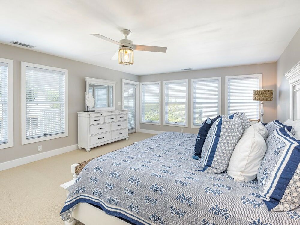 Фото Tide The Knot