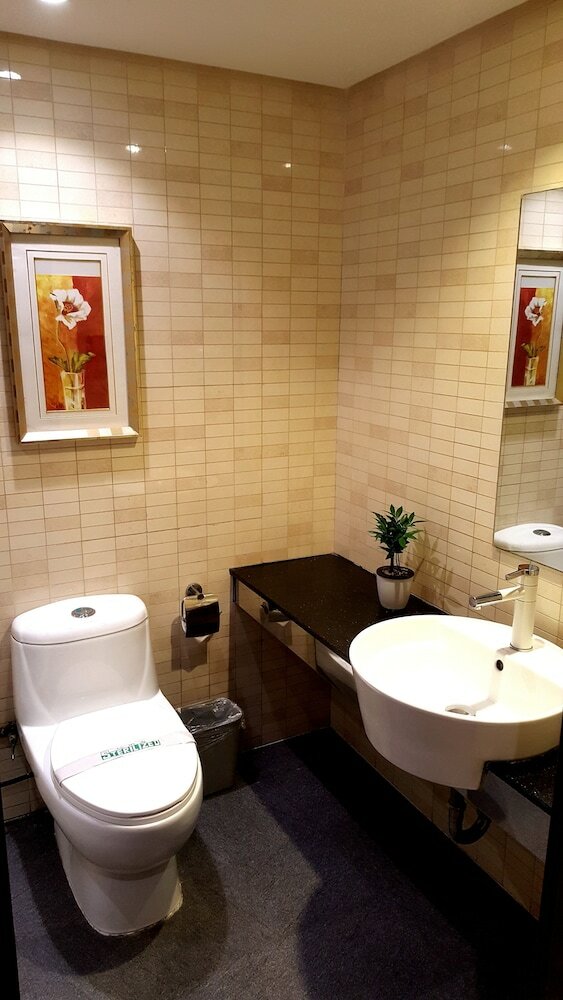 Фото Dongfang Hotel