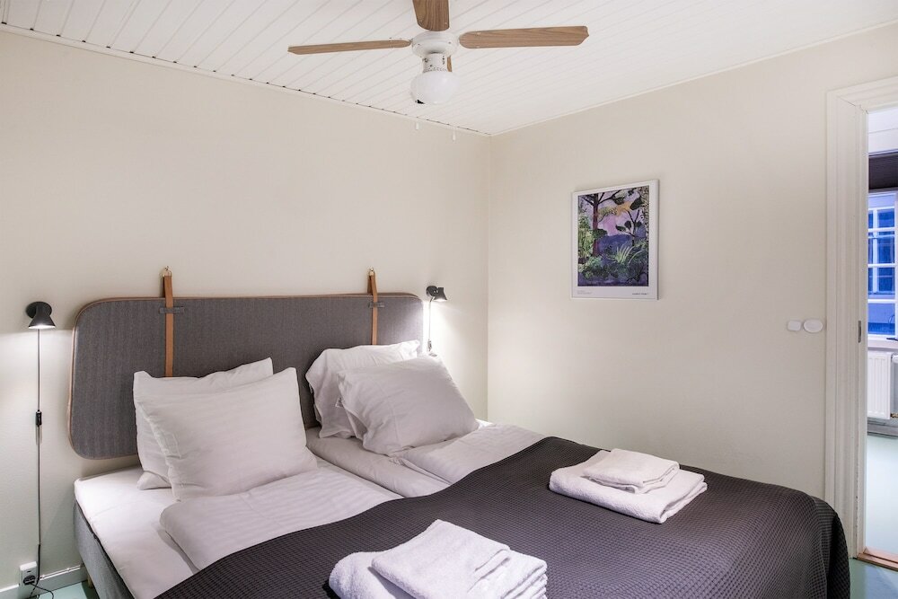 Фото The Townhouse - Into This Place