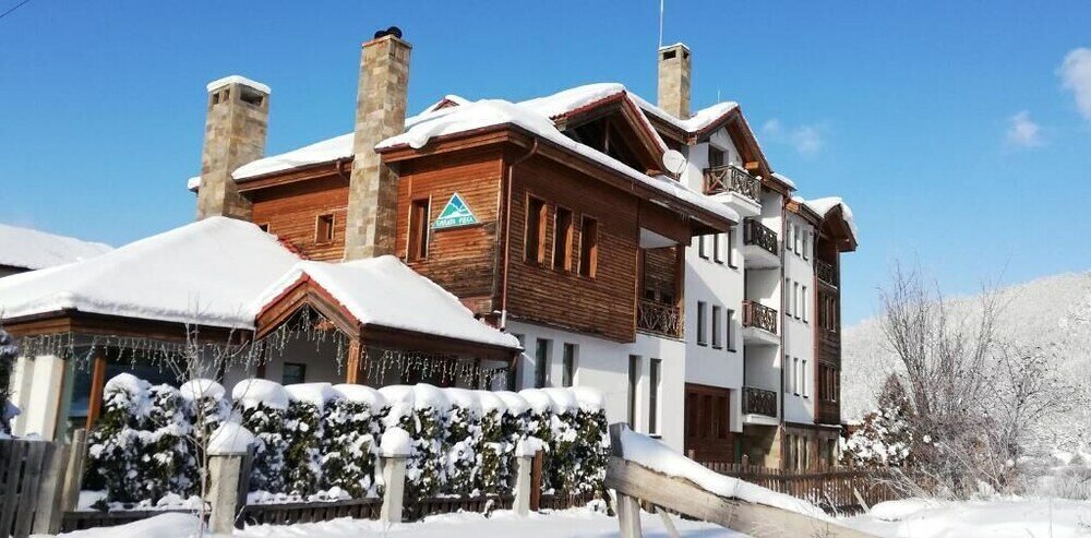 Фото отеля 1