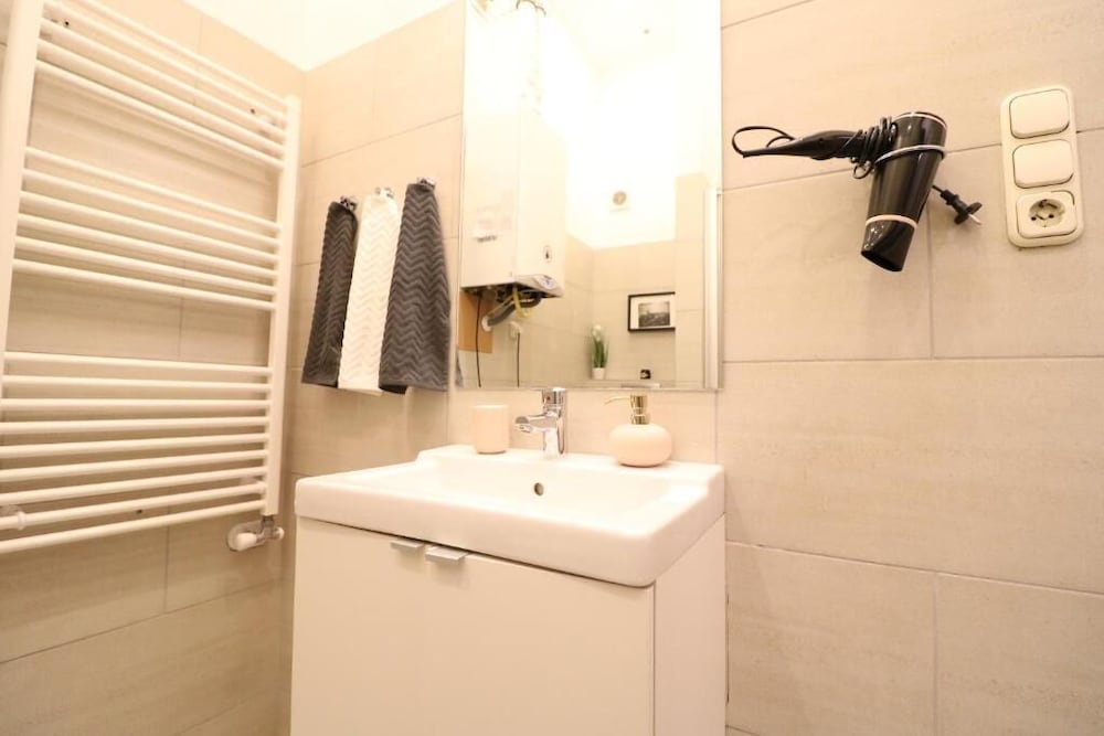 Фото Real Apartments Wesselenyi 10