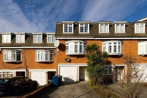 The Mill Hill Wonder - Inviting 3bdr House With Garden
