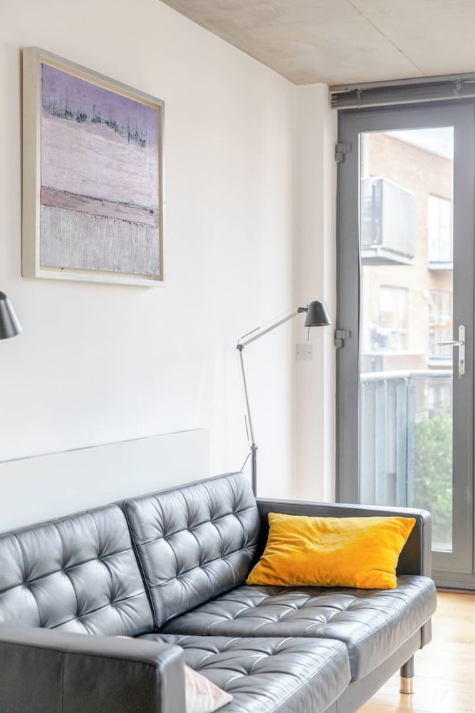 Фото Beautiful & Bright 2bd Flat - Dalston!