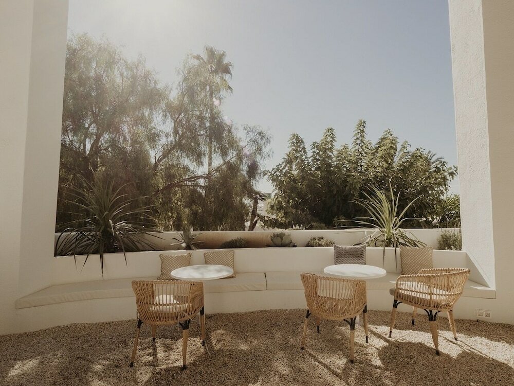 Фото Comfy Studios