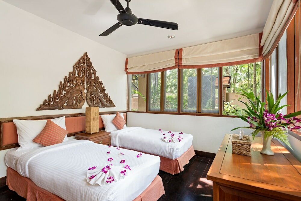 Фото Villa Baan Hen 5 Bedroom Kata Beach