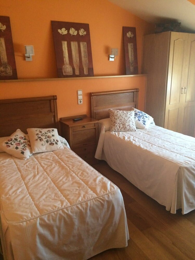 Фото Hostal Mónica