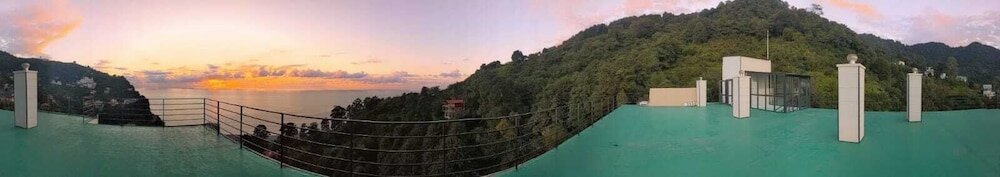 Фото Hotel Hills Kvariati