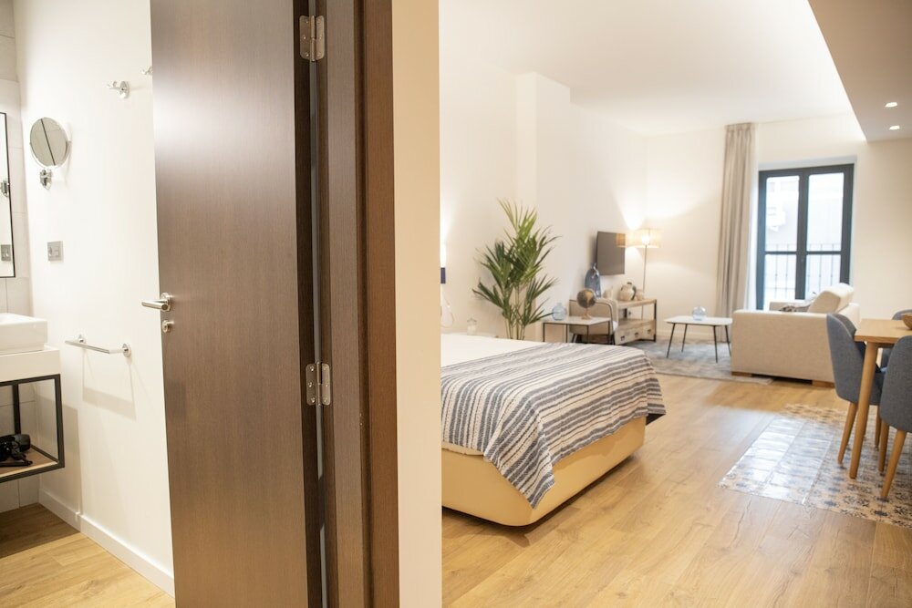Фото NQn Aparts & Suites Sevilla
