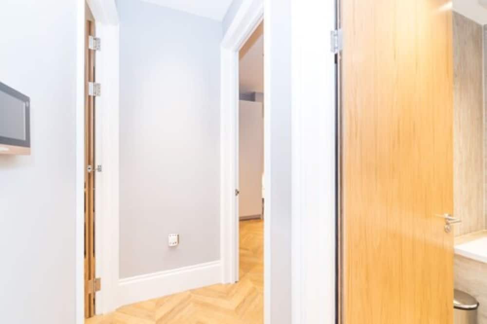 Фото Pml Apartments Southwick Street