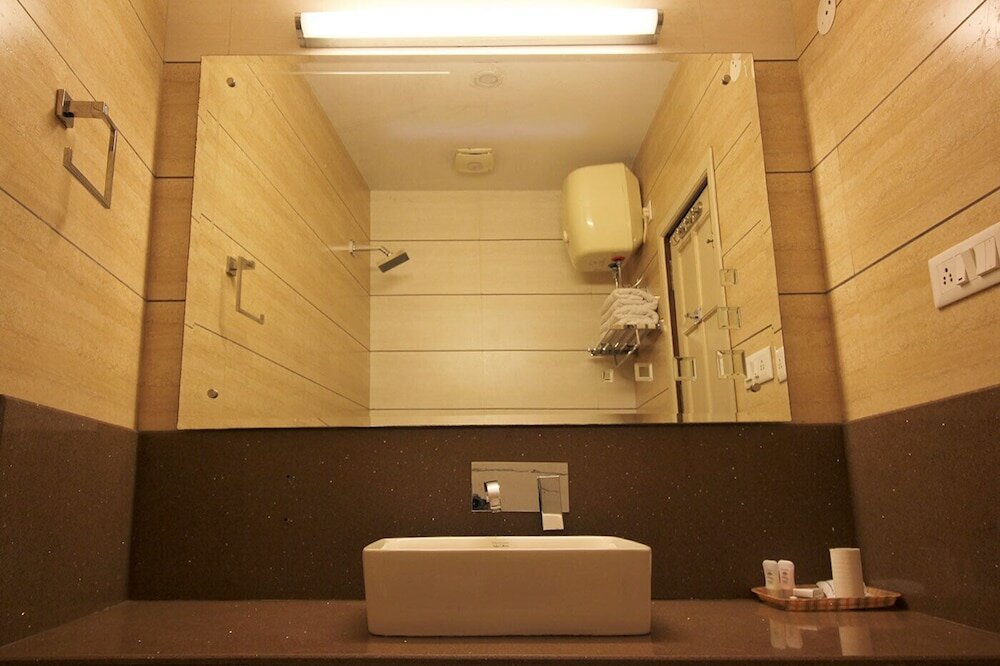 Фото Hotel Asian Plaza Dharamshala