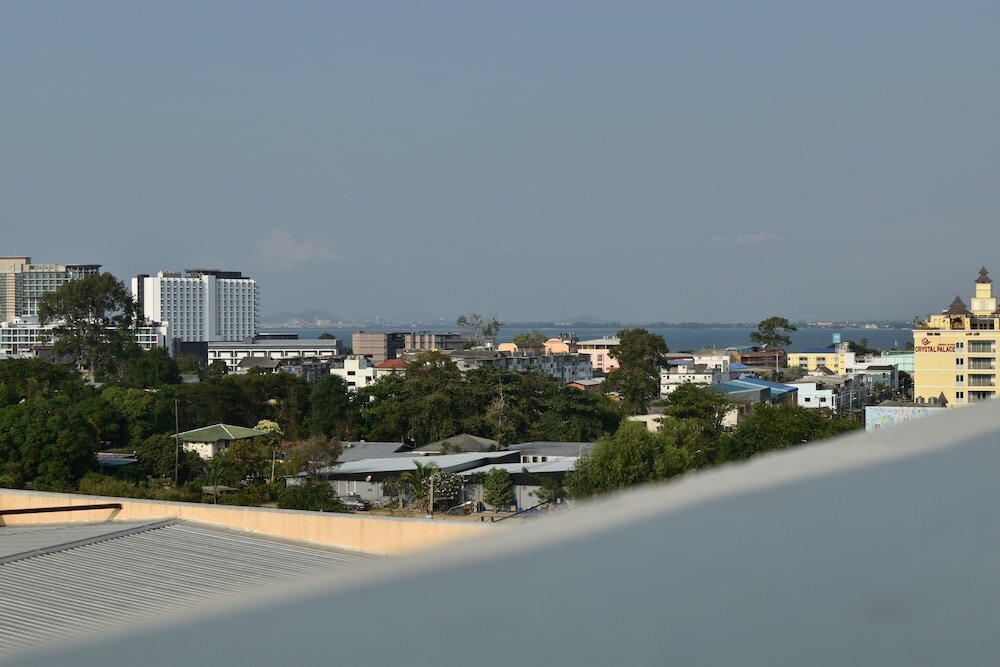 Фото Chateau EN Ville Pattaya