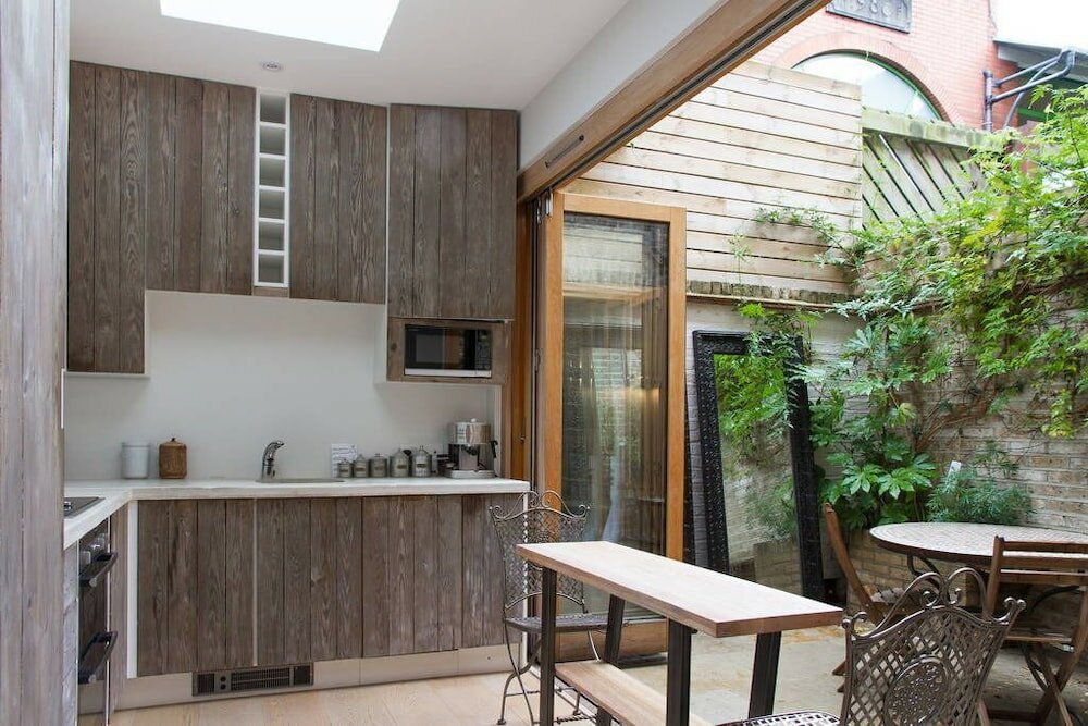 Фото Retreat to a Stylish Flat in Chelsea