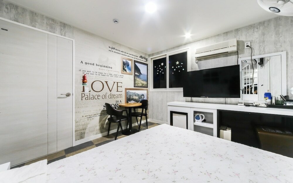 Фото Ulleung Ara Hotel