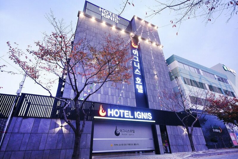 Гостиница Busan Iwol Hotel Shinho Branch в Пусане
