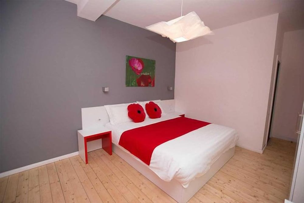 Фото Отель Liqeni Tirana