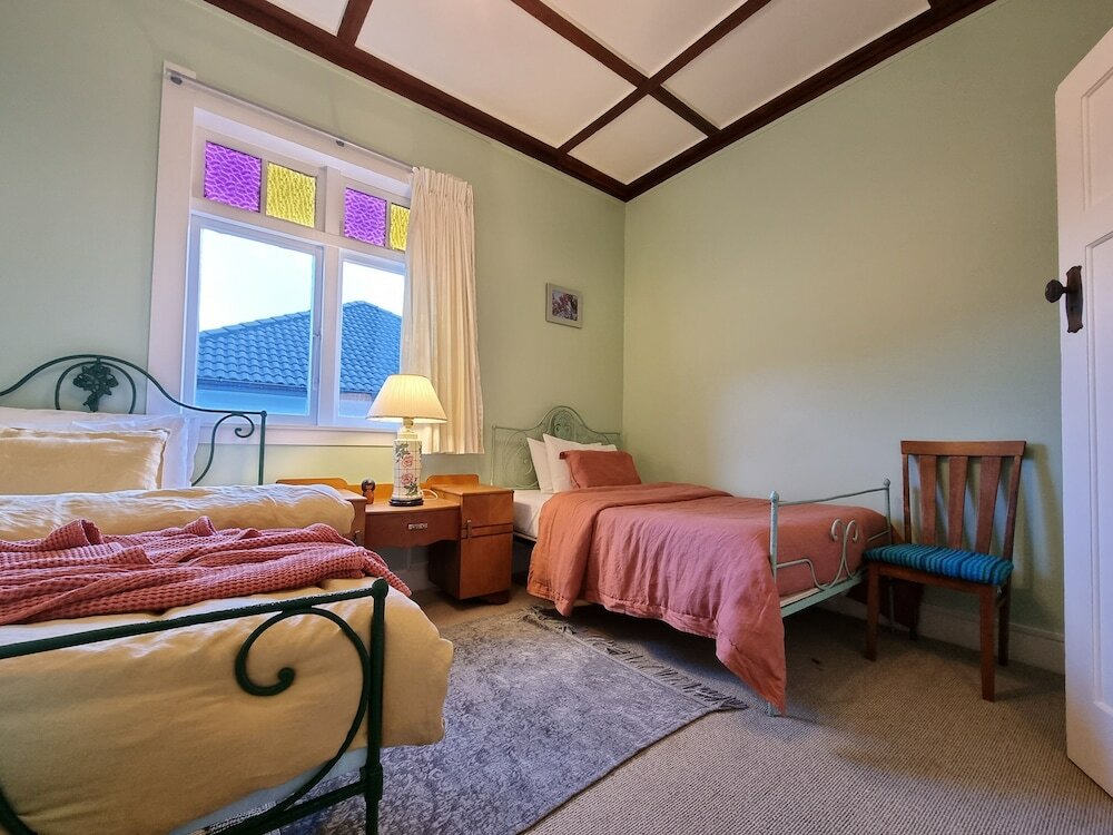 Фото 4 Bedroom Character House Papakura