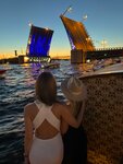Boat Onegin (Vosstaniya Street, 40) ، رحلات القوارب