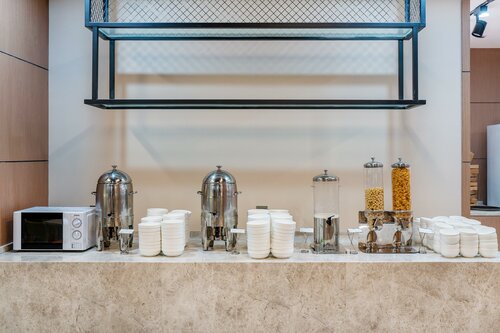 Гостиница Holiday Inn Express Jinan Jingshi Road в Цзинане