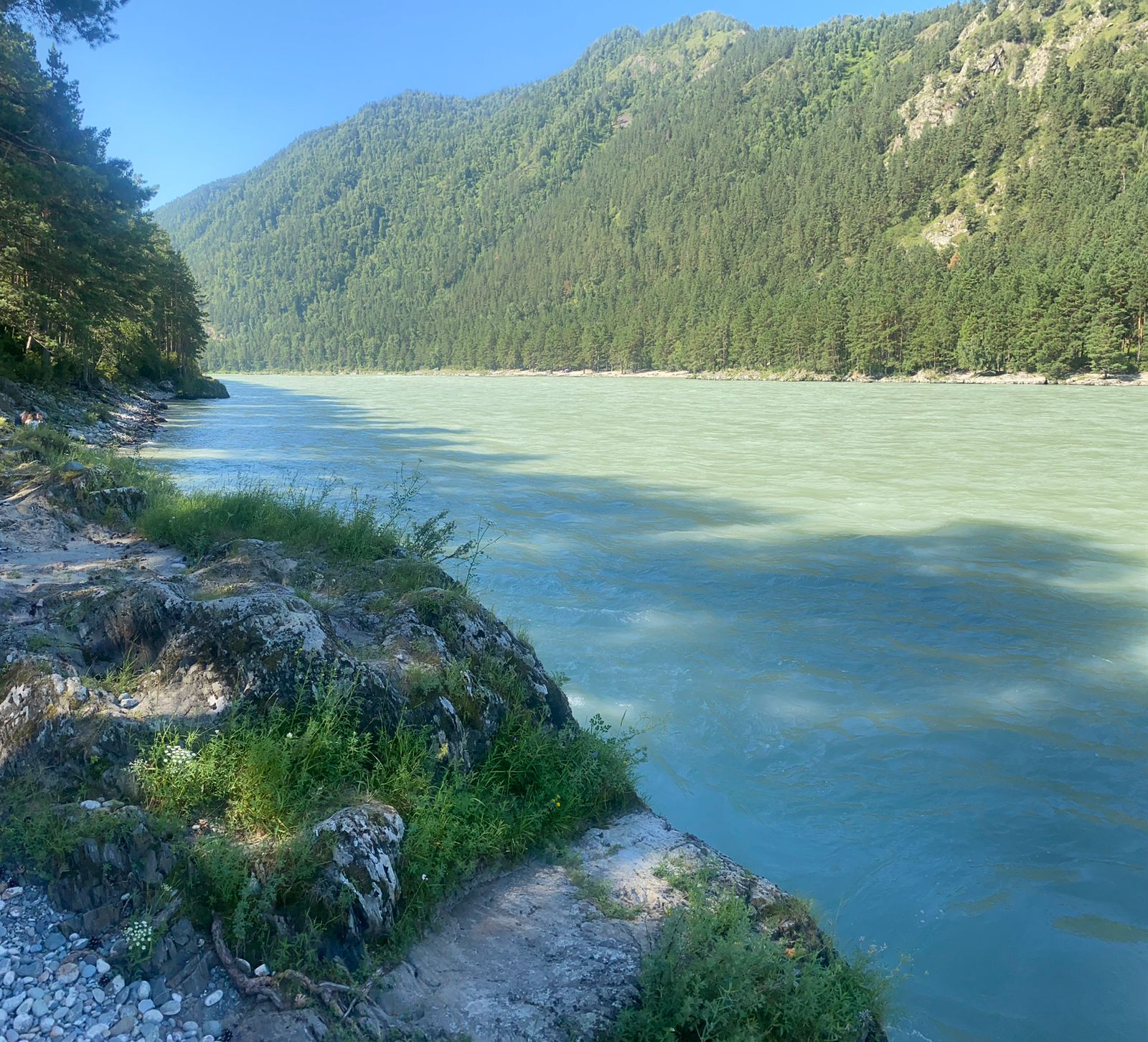 Фото Дом у реки