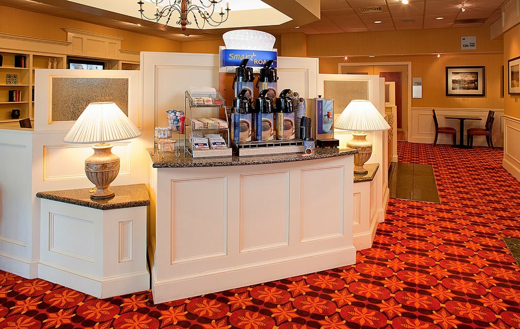 Фото Best Western Springfield Hotel