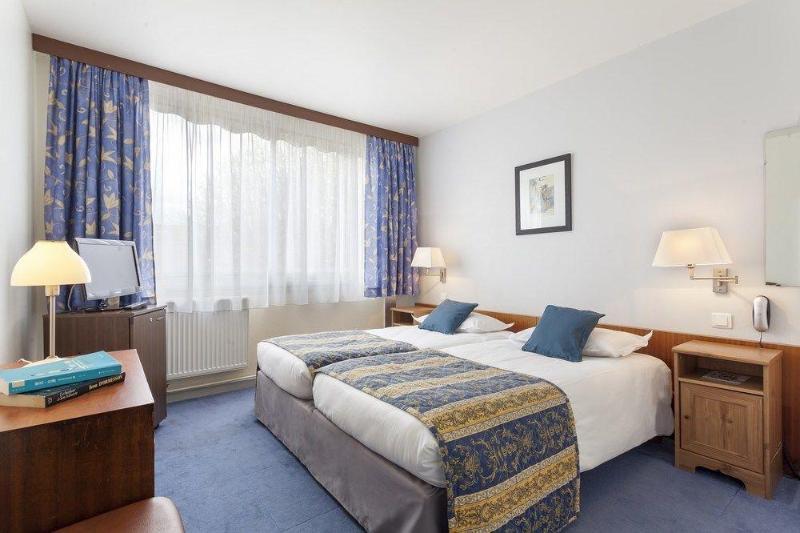 Фото Hotel Aerotel l’étape du silence