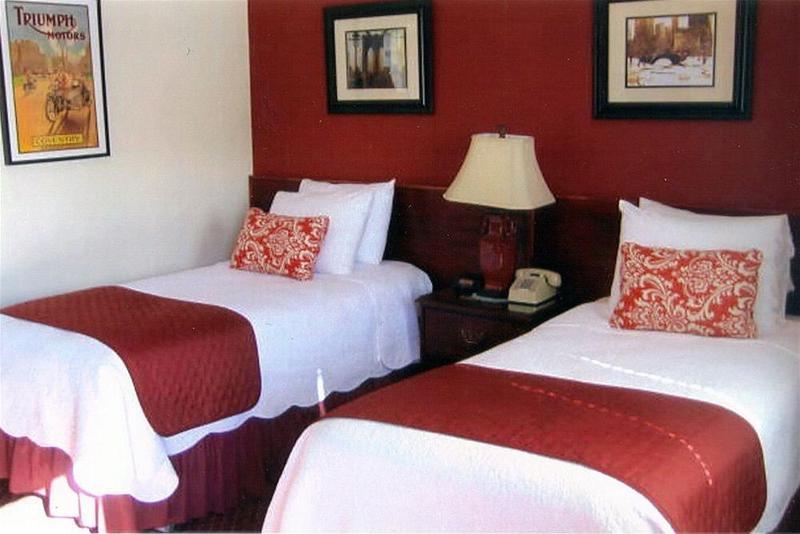 Фото Whitman Motor Lodge