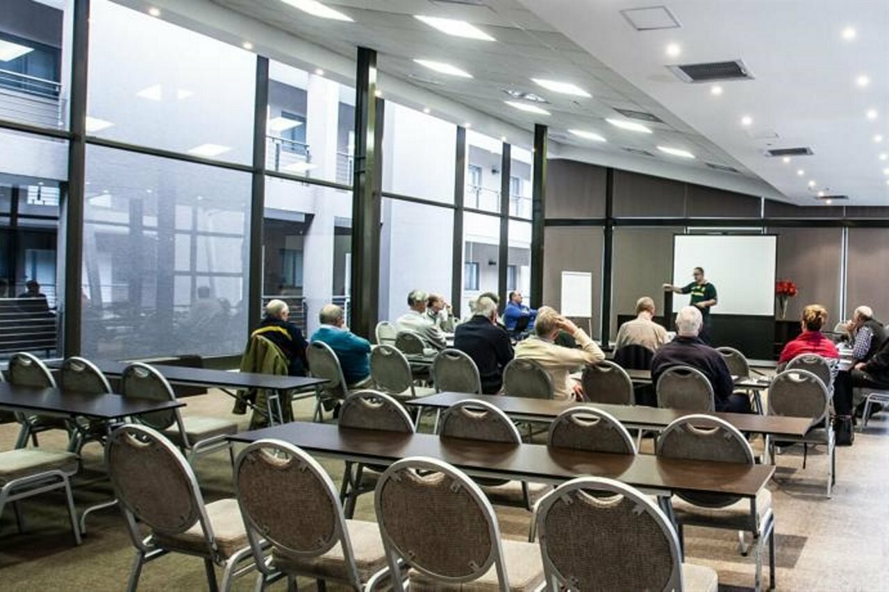 Фото The Nicol Hotel and Apartments