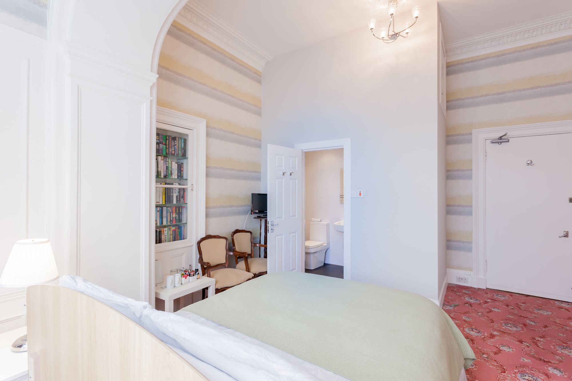 Фото Kingsley Edinburgh