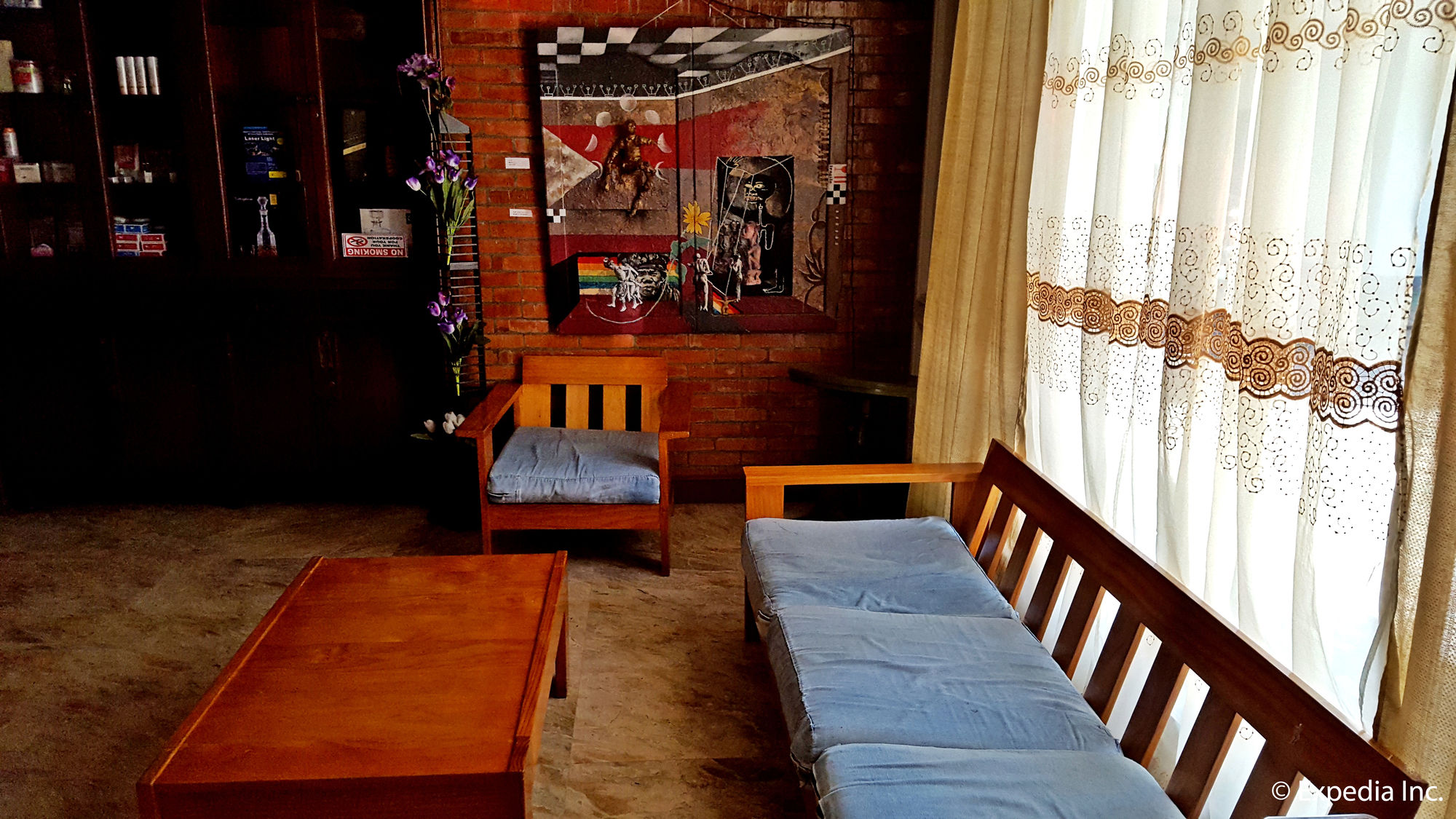 Фото Dejavu Bed and Breakfast