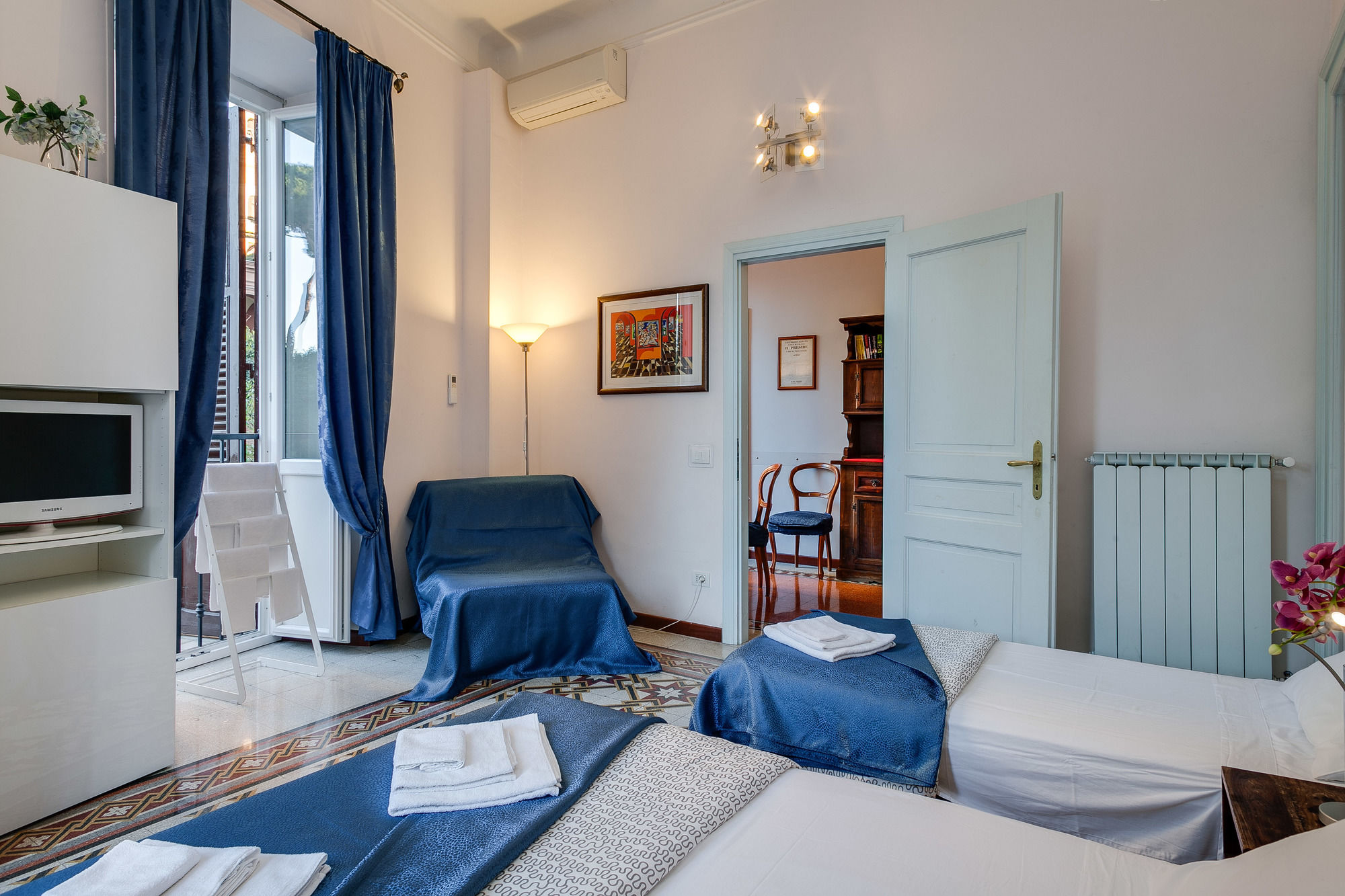 Фото Otium Mecenatis Apartments