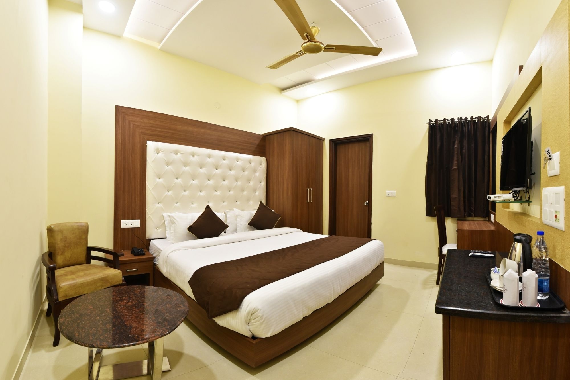 Фото Hotel Amritsar International