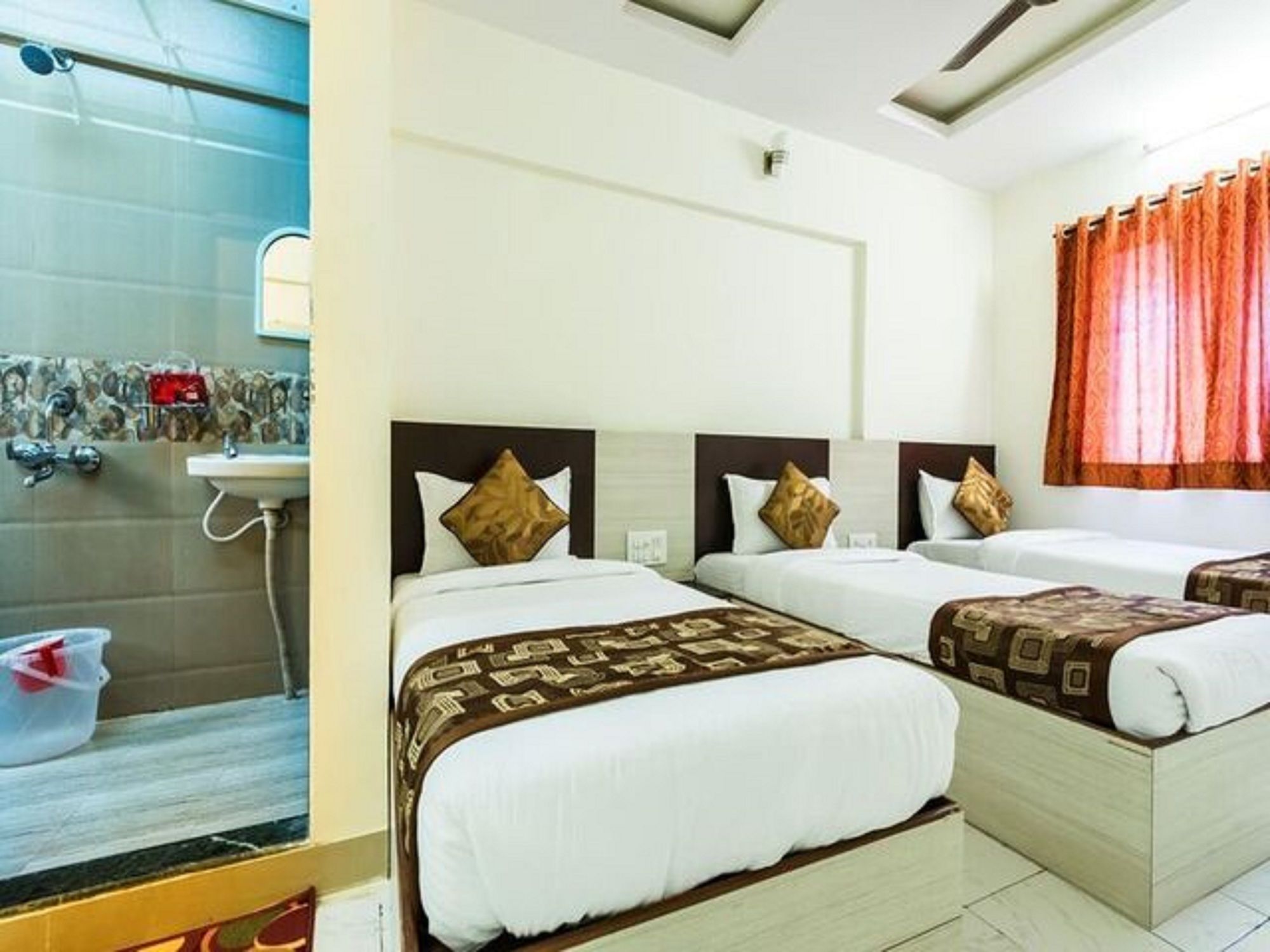 Фото Hotel Kurla Residency