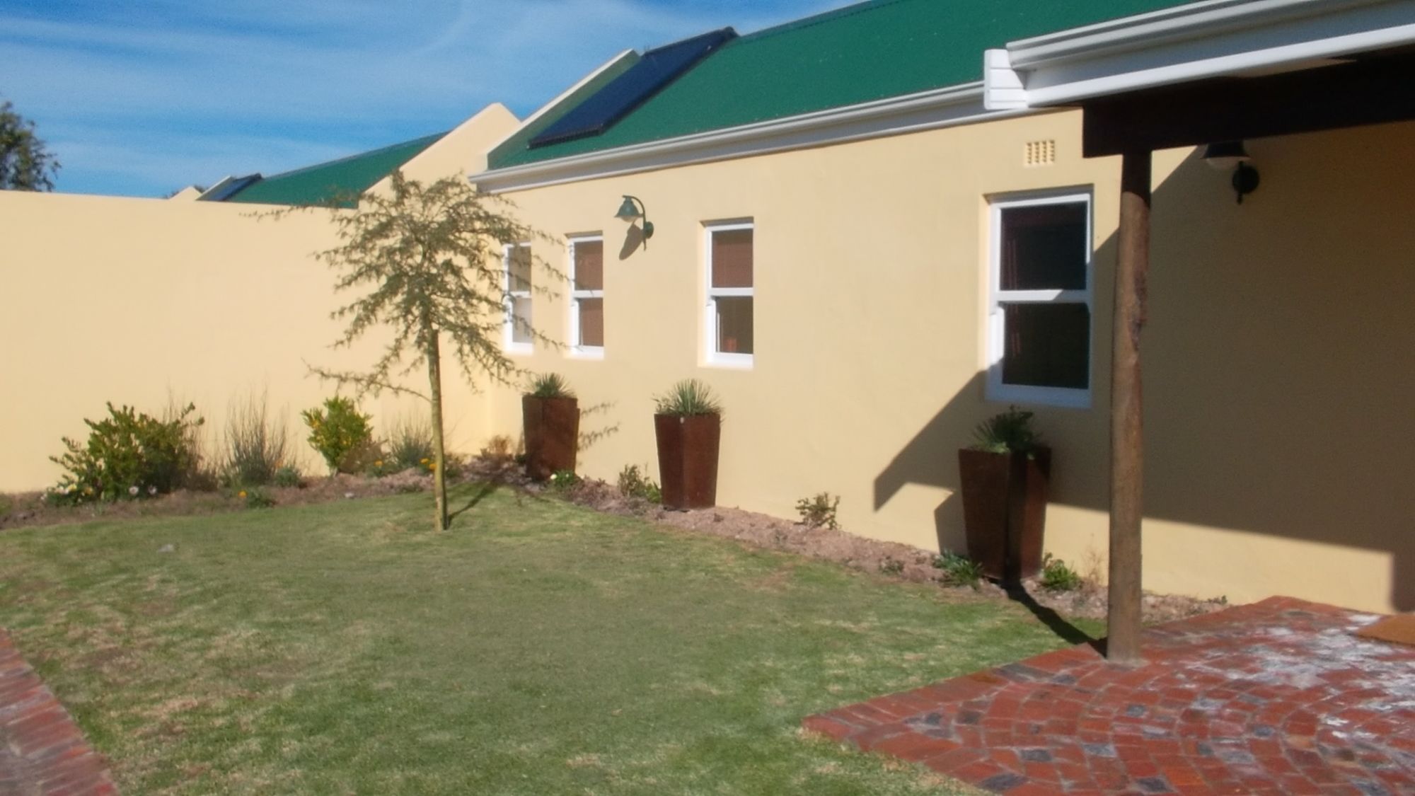 Фото Wild Clover Cottages