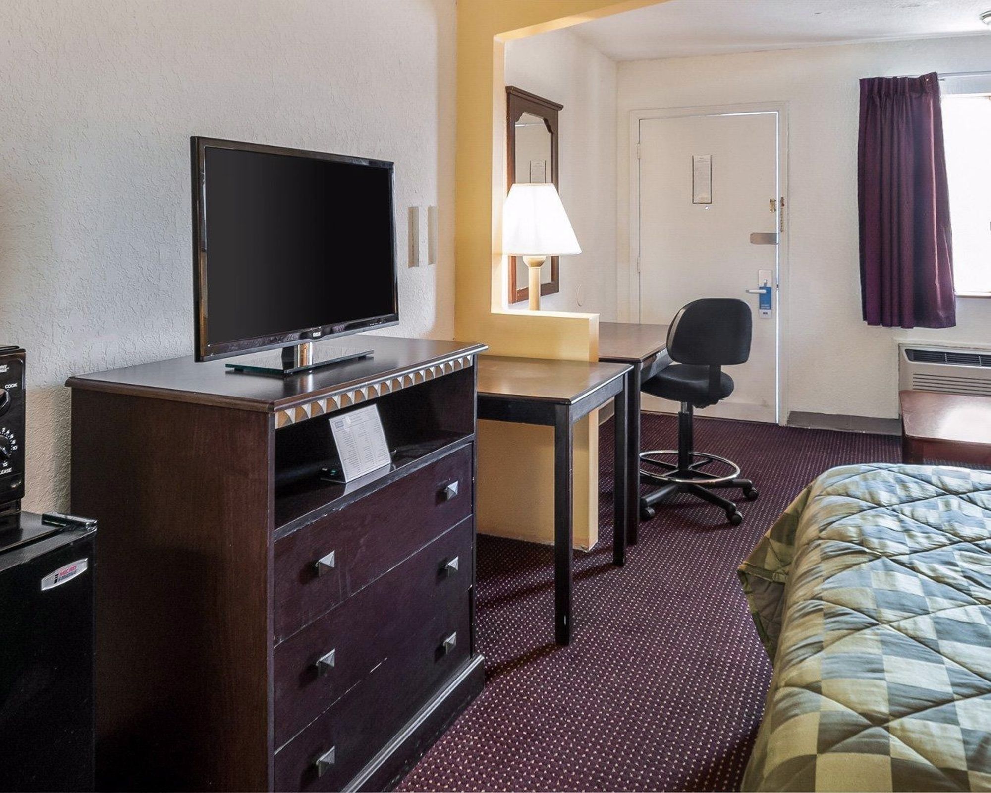 Фото SureStay Hotel by Best Western Olathe